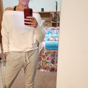 Batwing, Women's Off-Shoulder White Sweater